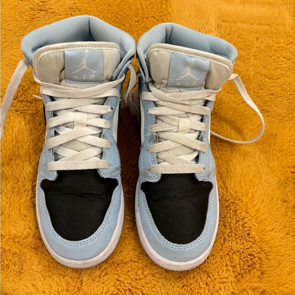 Nike Air Jordan 1 Mid 'Ice Blue' 5.5Y - Picture 3 of 6